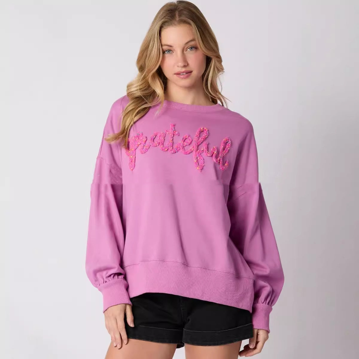 Women's Loose Fitting Sweatshirt